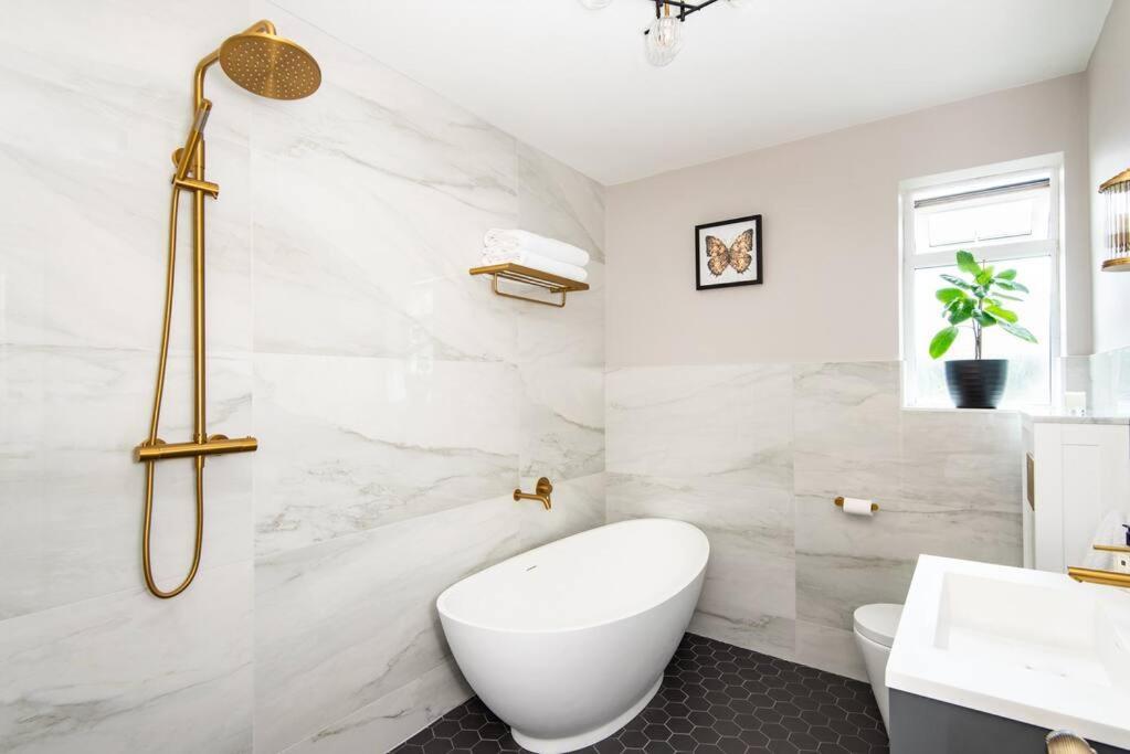 Newly Renovated Victorian House With Free Parking Villa Brighton Exterior photo